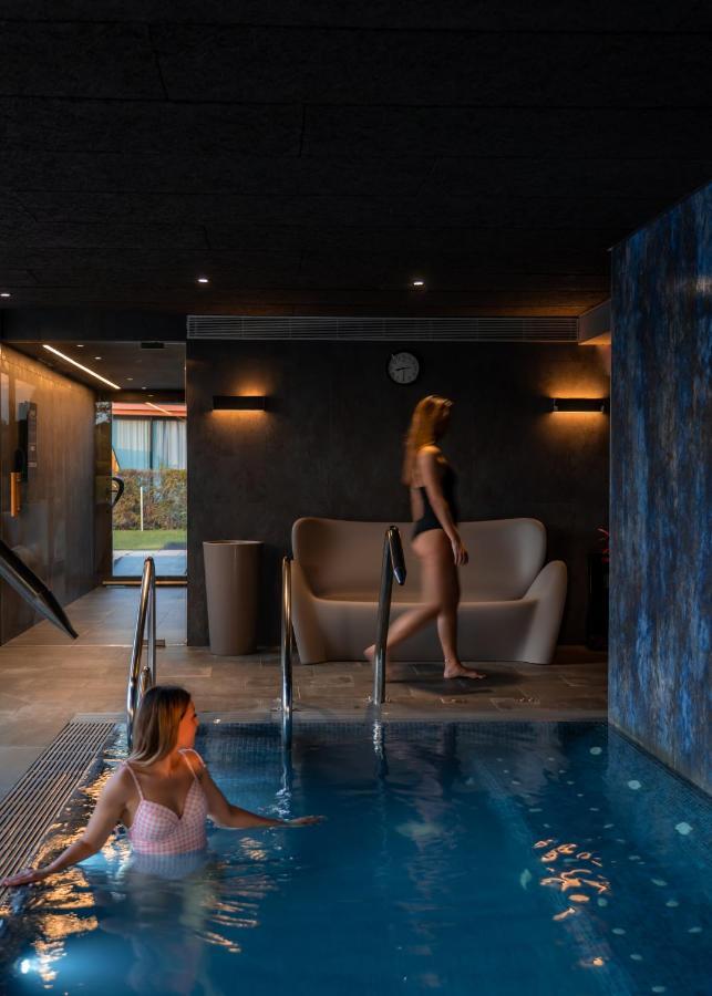 Hotel Torremirona Golf & Spa Navata Kültér fotó