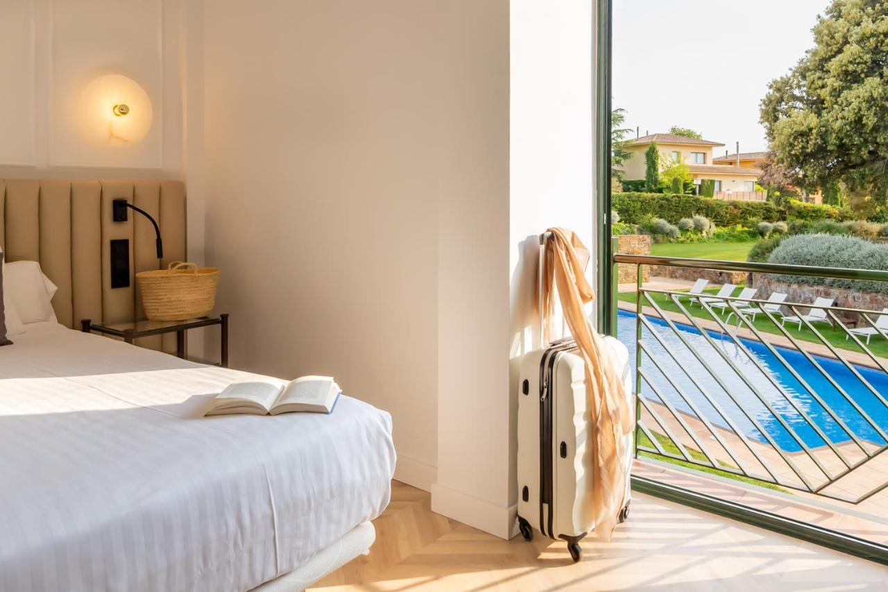 Hotel Torremirona Golf & Spa Navata Kültér fotó