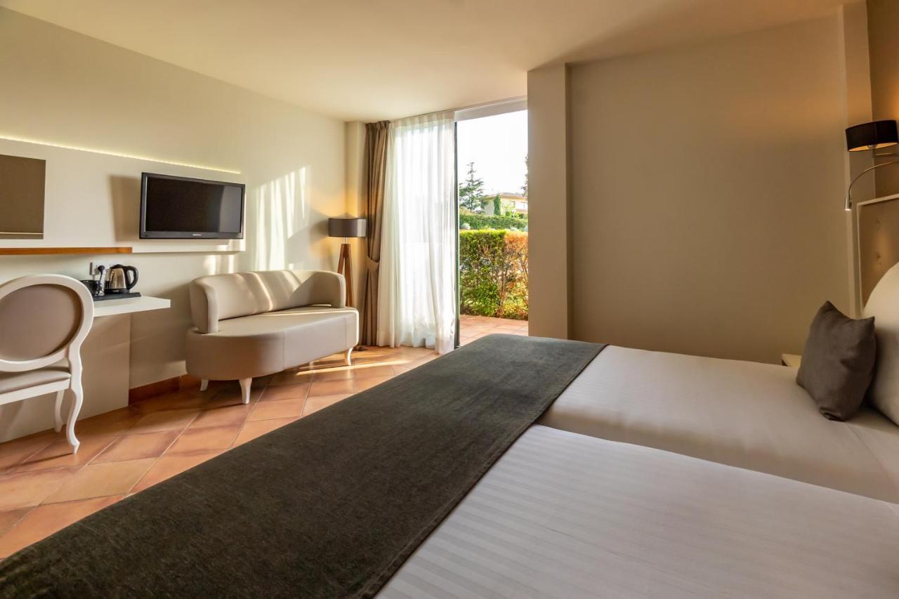 Hotel Torremirona Golf & Spa Navata Kültér fotó