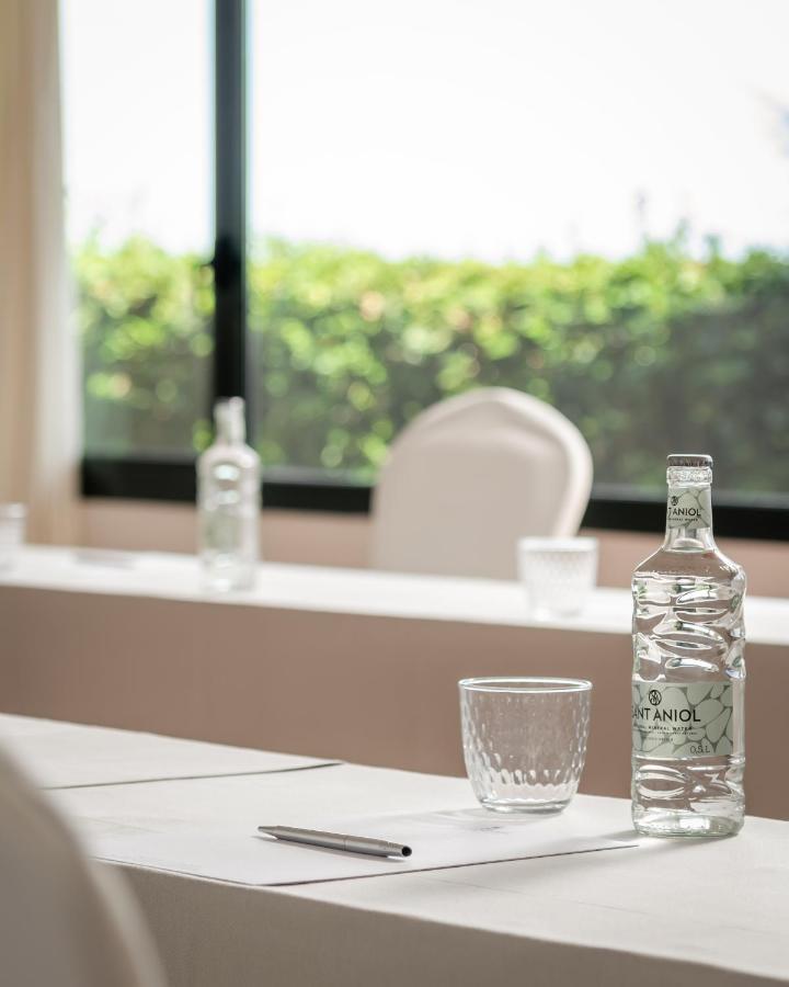 Hotel Torremirona Golf & Spa Navata Kültér fotó