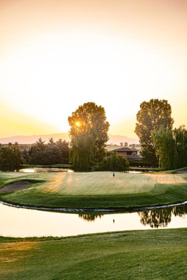 Hotel Torremirona Golf & Spa Navata Kültér fotó