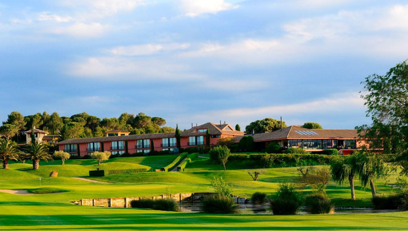 Hotel Torremirona Golf & Spa Navata Kültér fotó