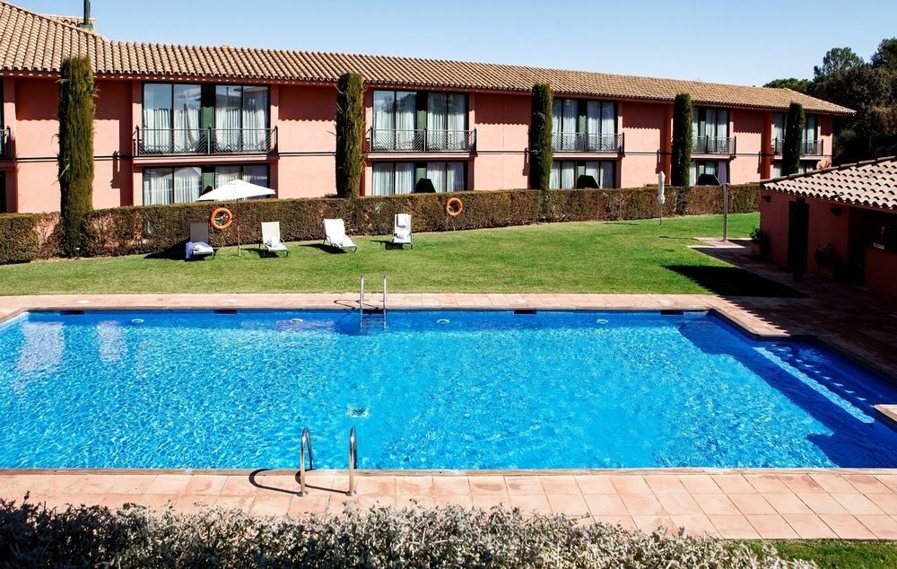 Hotel Torremirona Golf & Spa Navata Kültér fotó